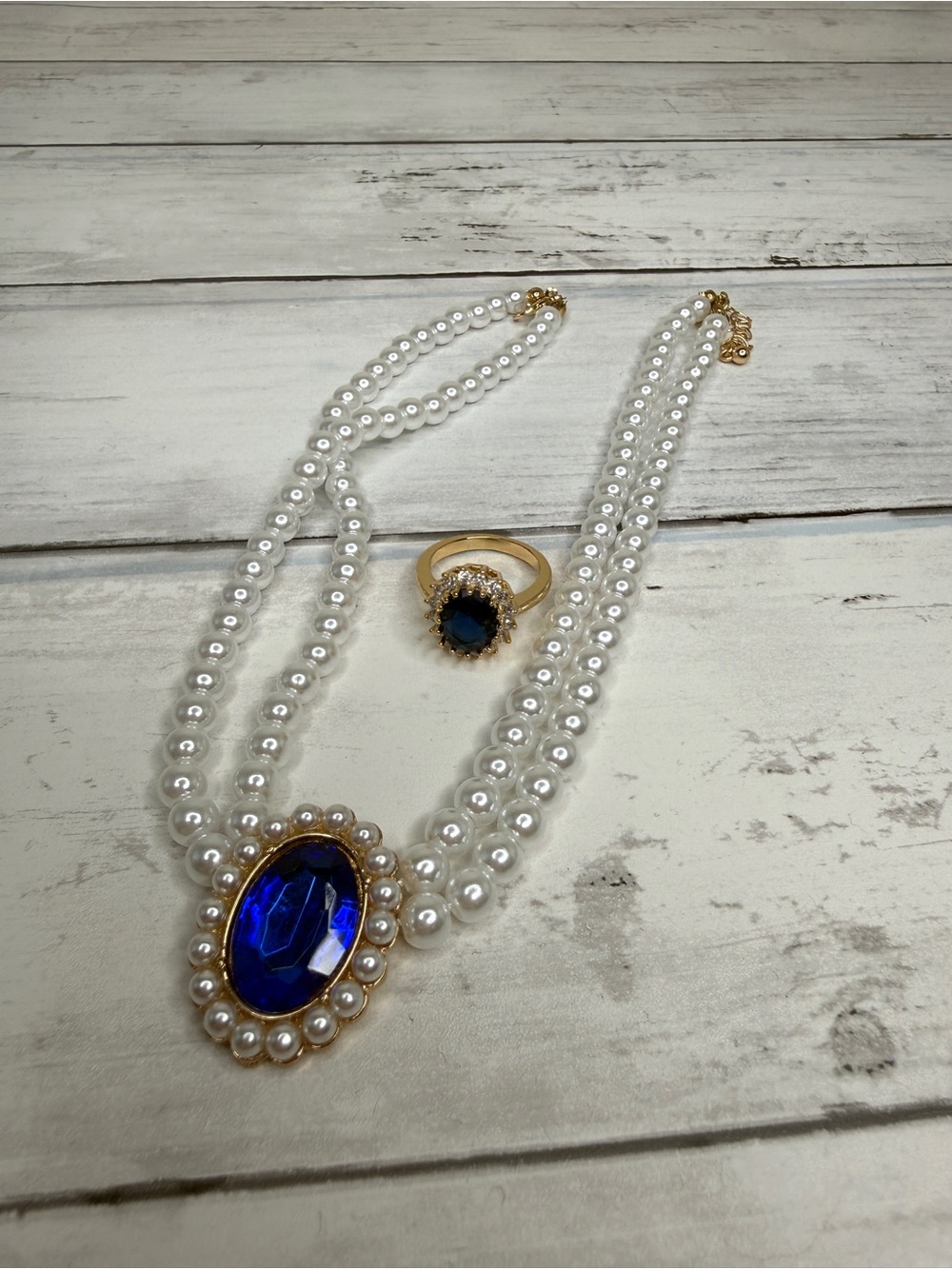 Princess Diana replica blue stone sapphire necklace and ring